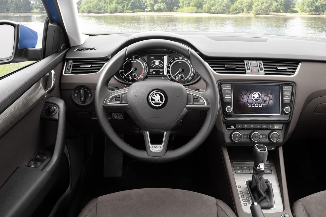 Skoda Octavia Scout Combi (5E) seit 2013 | mobile.de Skoda Octavia Scout Combi (5E) seit 2013 | mobile.de